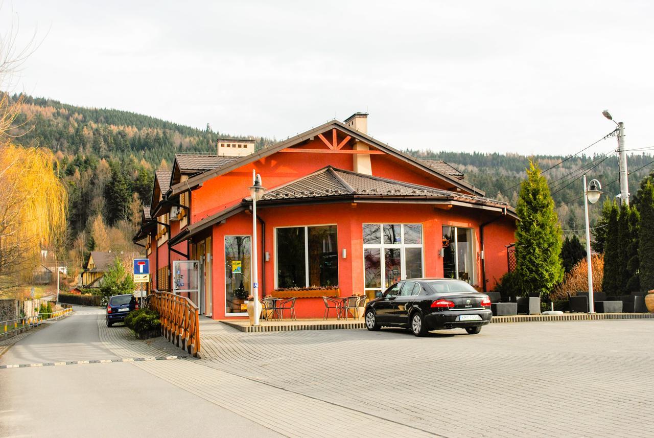 Hotel Krak Мисленице Екстериор снимка