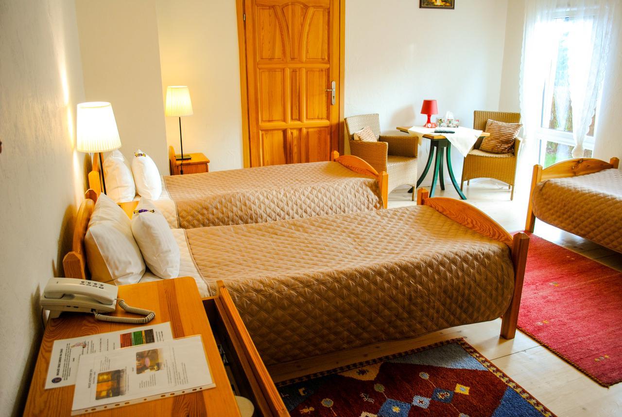 Hotel Krak Мисленице Екстериор снимка
