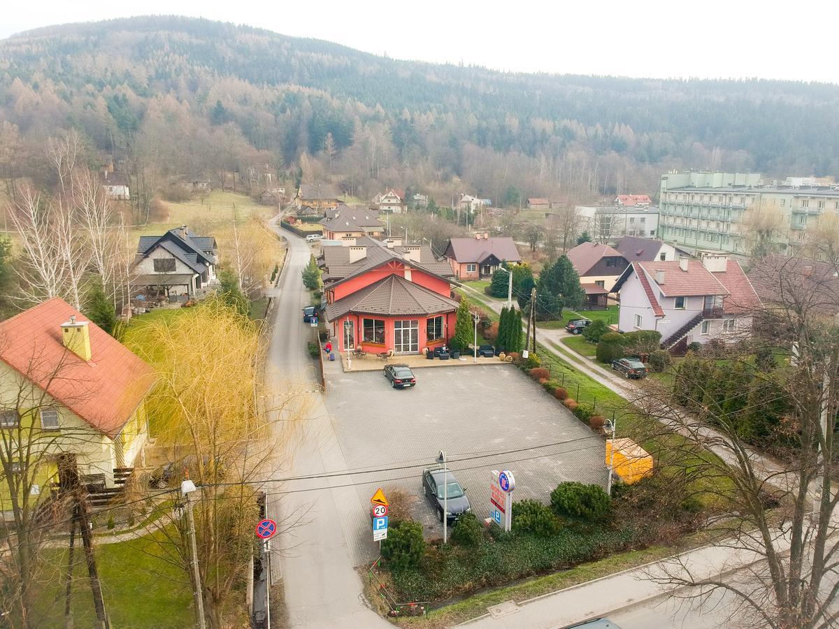Hotel Krak Мисленице Екстериор снимка