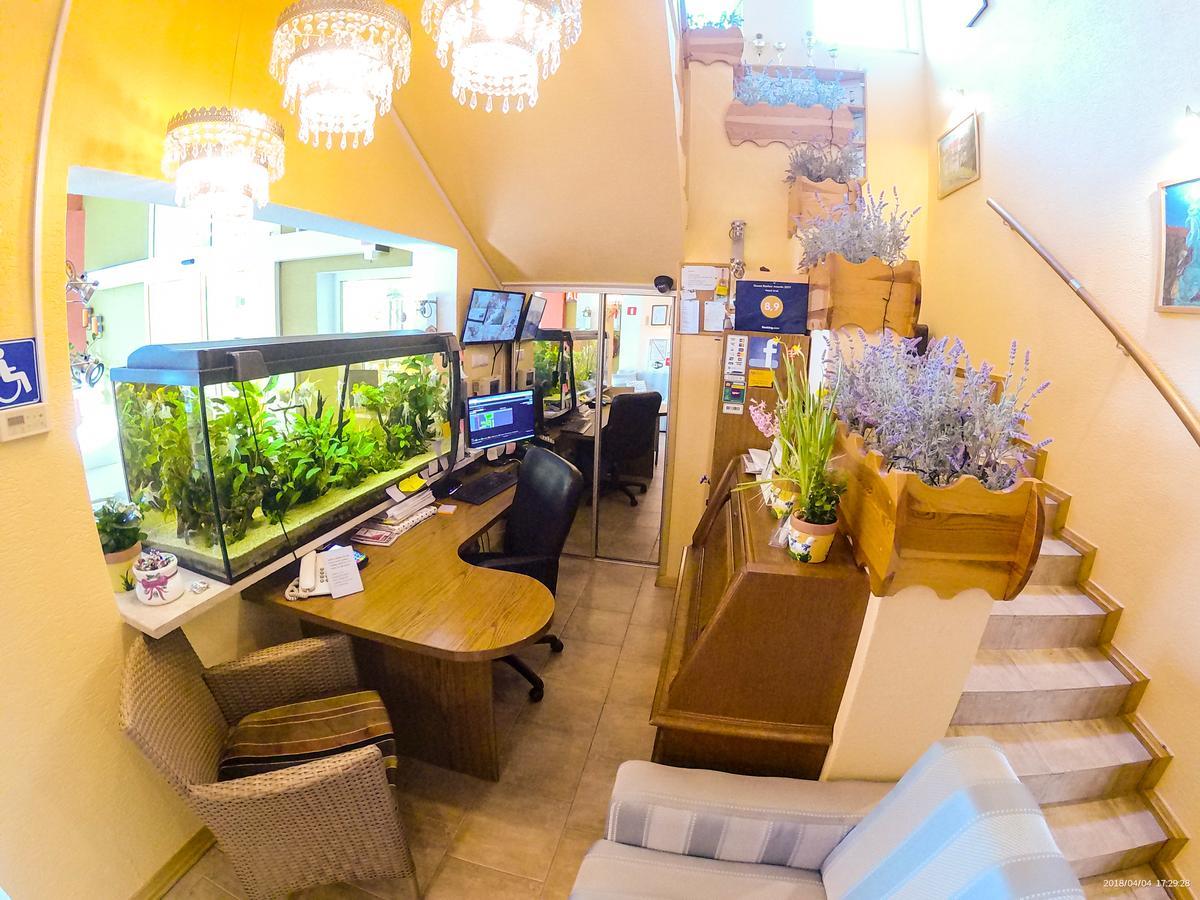 Hotel Krak Мисленице Екстериор снимка