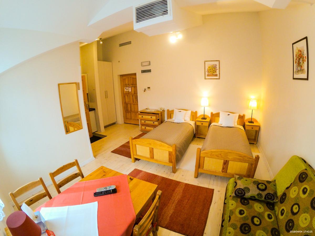 Hotel Krak Мисленице Екстериор снимка