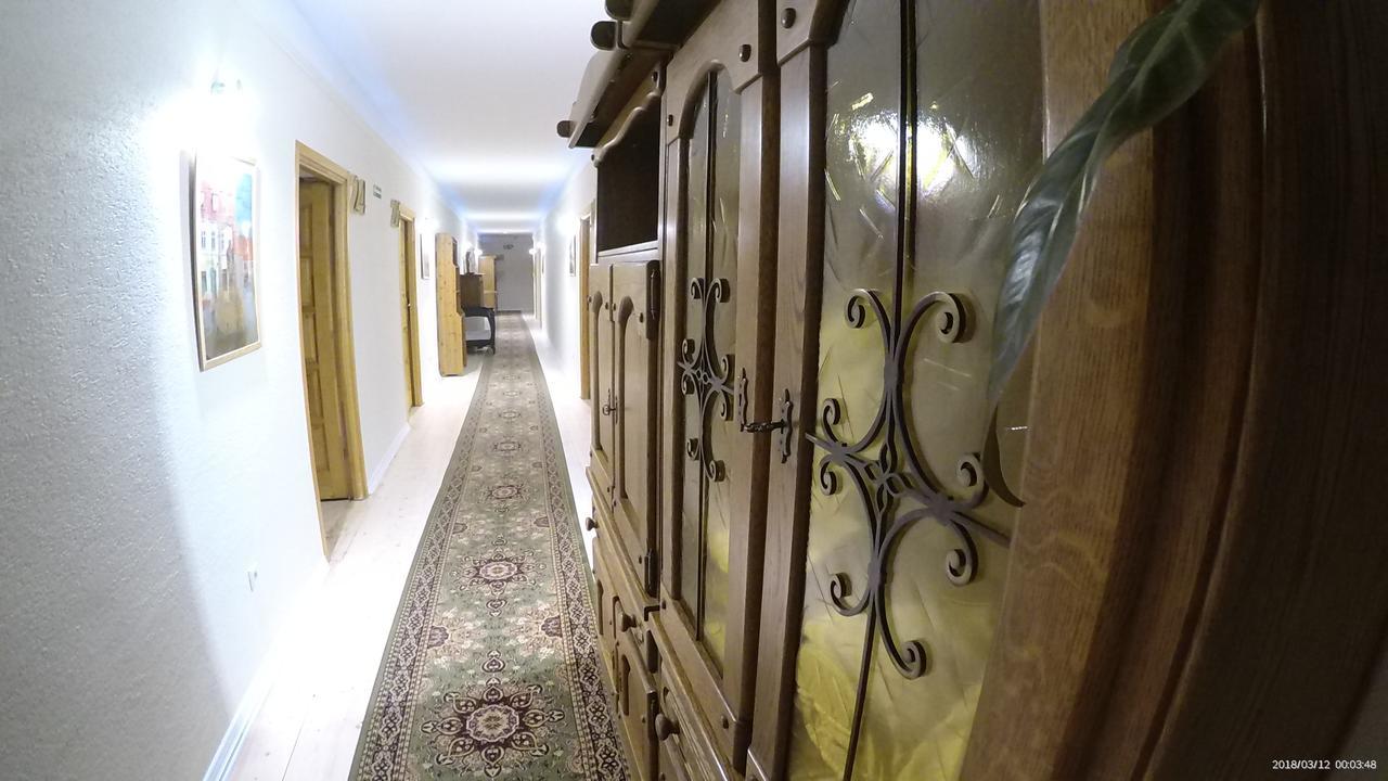 Hotel Krak Мисленице Екстериор снимка